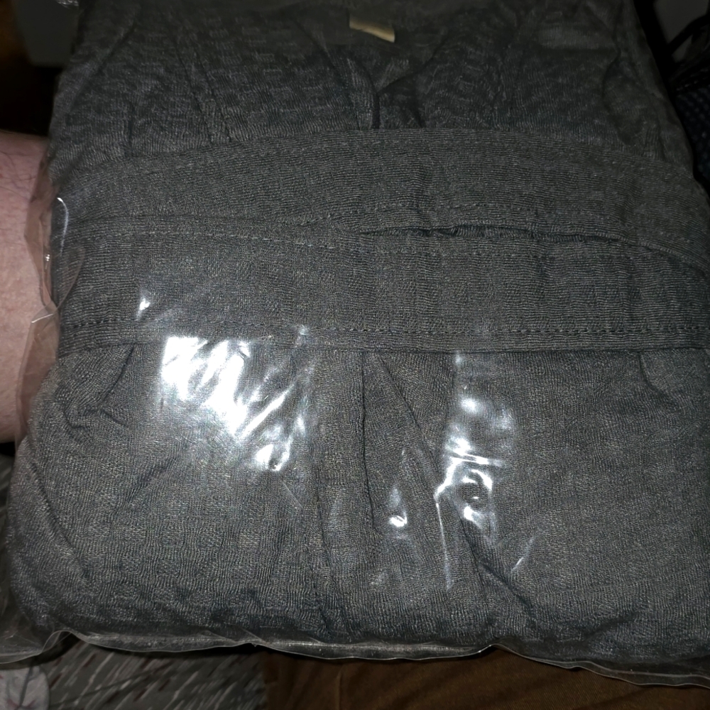 Unisex station casinos unopened Grey robe 2xl